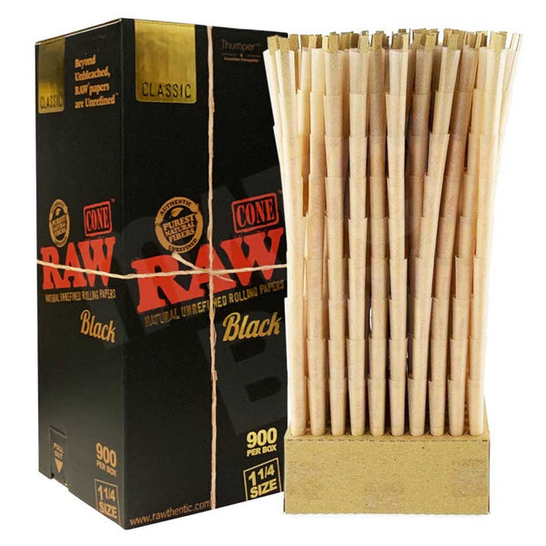 RAW Black Classic 1¼ 900 Per Box Cones